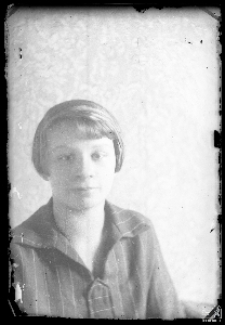 Portret młodej kobiety