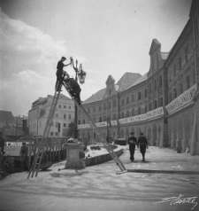 Budowa placu Zebrań Ludowych (obecnie plac Zamkowy) w Lublinie w 1954 roku