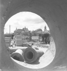 Budowa placu Zebrań Ludowych (obecnie plac Zamkowy) w Lublinie w 1954 roku