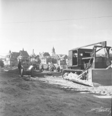 Budowa placu Zebrań Ludowych (obecnie plac Zamkowy) w Lublinie w 1954 roku
