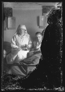 Pielęgniarka i mężczyzna