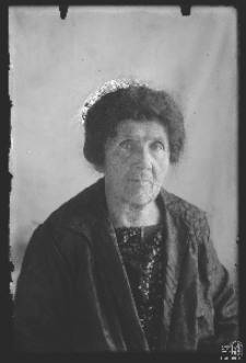 Portrait of an elderly woman