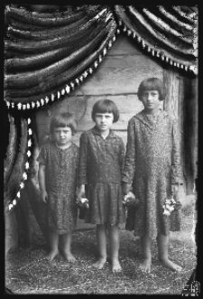 Three girls