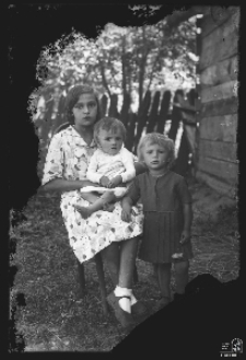 Young girl with two children