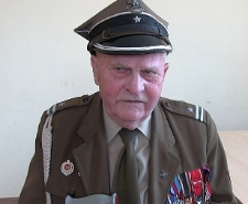 Pieśni żołnierskie - Józef Szewczyk - fragment relacji świadka historii [WIDEO]