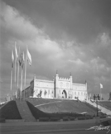 Plac Zebrań Ludowych (obecnie plac Zamkowy) w Lublinie w dniu 22 lipca 1954 roku