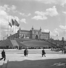 Plac Zebrań Ludowych (obecnie plac Zamkowy) w Lublinie w dniu 22 lipca 1954 roku
