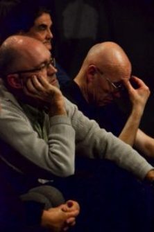 O. Tomasz Dostatni i Tomasz Pietrasiewicz podczas seminarium otwartego &bdquo;Misterium Bramy&rdquo;