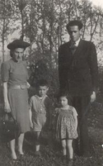 Rodzina Sznajdmanów: Izaak (Izydor), Rojza (Róża), Serla (Zofia), Michał