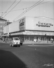 Budynek "Bazaru" na Podzamczu w Lublinie