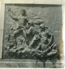 Płaskorzeźba z pomnika Wdzięczności w Lublinie