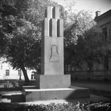 Pomnik Jana Kochanowskiego w Lublinie