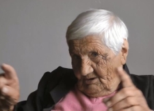 Bawilismy się w sklep - Kazimiera Iwanicka - fragment relacji świadka historii [WIDEO]