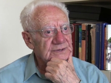 Warunki obozowe i przebieg dnia na Majdanku - Israel Gutman - fragment relacji świadka historii [WIDEO]