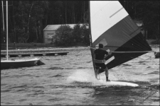 Windsurfing nad Zalewem Zemborzyckim w Lublinie