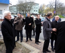 Odsłonięcie tablicy upamiętniającej ofiary obozu pracy na Flugplatzu w Lublinie