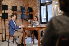 Spotkanie z Kacprem Rękawkiem wok&oacute;ł jego książki "Człowiek z małą bombą. O terrorystach i terroryzmie"