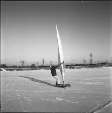 Żeglarstwo lodowe na Zalewie Zemborzyckim w Lublinie