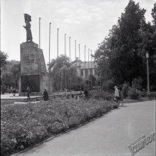 Pomnik Wdzięczności Armii Radzieckiej w Lublinie - widok z boku lekko od tyłu