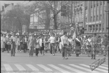 Poch&oacute;d 1-Majowy na Krakowskim Przedmieściu w Lublinie