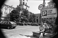 Plac z parkingiem przed Archikatedrą w Lublinie