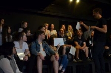 Młodzież z Zespołu Szk&oacute;ł nr 1 im. W. Grabskiego w Lublinie podczas warsztat&oacute;w Listy do Henia