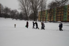 Udział młodzieży z SOS im. Prof. Z. Sękowskiej w upamiętnieniu dzieci żydowskich rozstrzelanych w czasie wojny na Tatarach