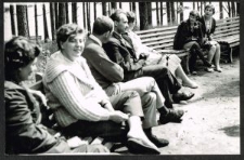 Wyjazd pracownik&oacute;w Wojew&oacute;dzkiego Domu Kultury nad jezioro