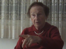 Dom rodzinny przy ulicy Świętoduskiej 18 - R&oacute;żka Doner - fragment relacji świadka historii [WIDEO]