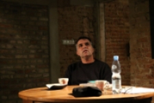 Miłosz Biedrzycki w Domu Sł&oacute;w