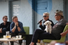 Kora i Kamil Sipowicz na Podw&oacute;rku Domu Sł&oacute;w