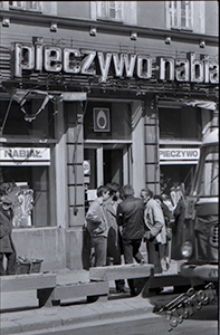 Krakowskie Przedmieście w Lublinie - wejście do Delikates&oacute;w