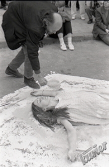 Kozienalia 1992 w Lublinie - występy teatru ulicznego pod akademikiem Amor