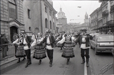 Kozienalia 1992 w Lublinie - korowód z Zespołem Tańca Ludowego UMCS na Krakowskim Przedmieściu