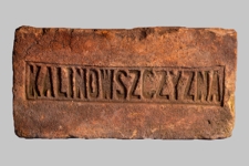 Cegła z sygnaturą &bdquo;KALINOWSZCZYZNA&rdquo;
