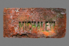 Cegła z sygnaturą &bdquo;MICHALEW&rdquo;