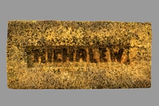 Cegła z sygnaturą &bdquo;MICHALEW&rdquo; (wz&oacute;r z lat 30. XX w.)