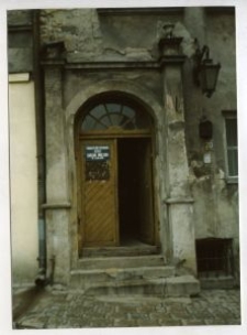 Wejście do kamienicy - Grodzka 20