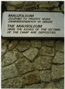 Tablica przy Mauzoleum w obozie na Majdanku