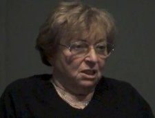 Wychowanie przez matkę - Mira Krum-Ledowski - fragment relacji świadka historii [WIDEO]