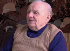 Dom rodzinny i sąsiedzi - Mieczysław Fik - fragment relacji świadka historii [WIDEO]