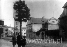 Wieża ciśnień i budynki popijarskie przy placu Bernardyńskim w Lublinie