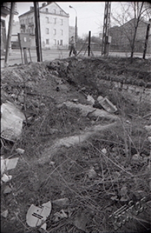 Na rogu ulic Zacisznej i Kunickiego w Lublinie po wyburzeniu budynku