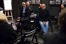 Publiczność podczas dyskusji po wystąpieniach w trakcie seminarium &bdquo;Opowiedzieć&rdquo;