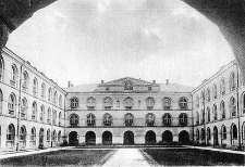 Dziedziniec Uniwersytetu Lubelskiego (Katolicki Uniwersytet Lubelski)