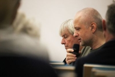 Paweł Pr&oacute;chniak podczas spotkania "Misterium Bramy / Misterium Pamięci" w Muzeum POLIN