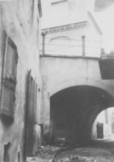 Lublin, Brama Zasrana - ul. Podzamcze, widok od ul. Szerokiej