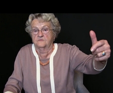 W czasie okupacji paliliśmy książki w piecu - Janina Mizeracka - fragment relacji świadka historii [WIDEO]