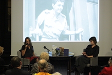 Spotkanie z Agatą Tuszyńską wok&oacute;ł książki &bdquo;Bagaż osobisty. Po Marcu"