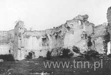 Ruiny kaplicy zamkowej w Janowcu nad Wisłą